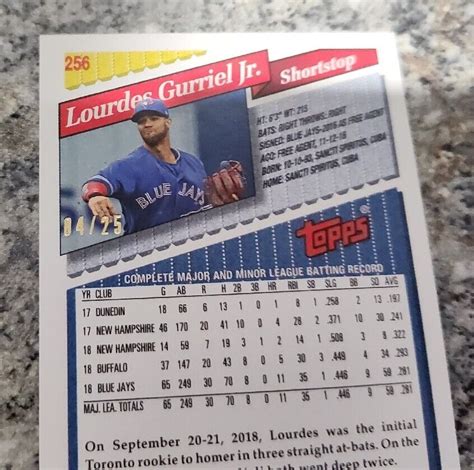 2019 Topps Archives 1993 Design Blue Lourdes Gurriel Jr 25 2020