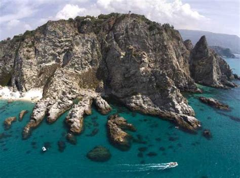 Capo Vaticano Tra Mito E Leggenda Viviamo La Calabria