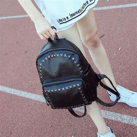 2018 Fashion Women Patent Leather Backpack Luxury Pu Leather Girls School Bag Female Simple Mini