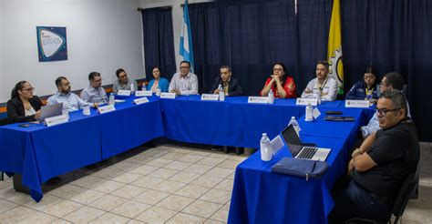 Visita Del Phd Odir Fern Ndez Rector De Unah A Unev Unev