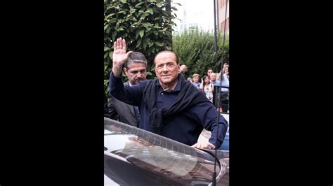 FOTO Berlusconi Esce Dal San Raffaele Dopo L Intervento Al Cuore LaPresse