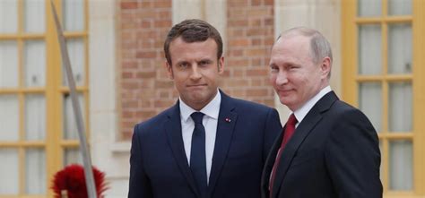 Guerre En Ukraine Macron Assume Les Livraisons D Armes La Russie