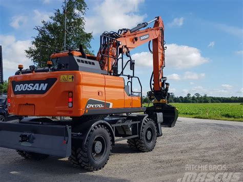 Doosan Dx W Uthyres Schweden Gebrauchte Mobilbagger