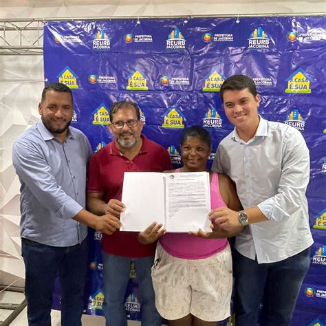 Prefeitura De Jacobina Realiza Entrega De T Tulos De Propriedade Aos