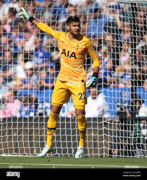 Paulo Gazzaniga Football Hi Res Stock Photography And Images Alamy