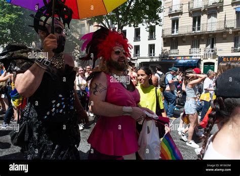 Gay Pride Paris Banque De Photographies Et Dimages Haute R Solution Alamy