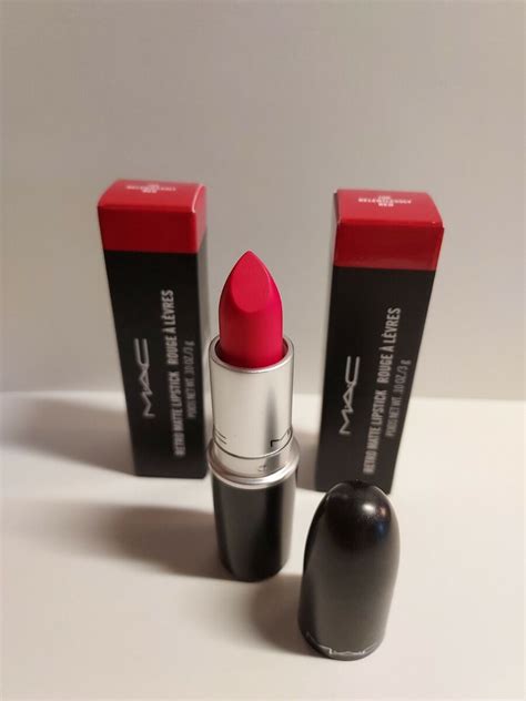 Mac Retro Matte Lipstick Relentlessly Red