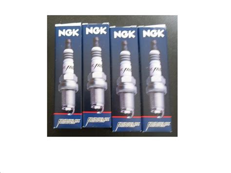 4 NGK Iridium IX Spark Plugs ACURA Integra GSR HONDA Civic Del Sol