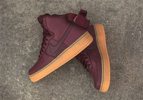 Nike Wmns Air Force 1 High Night Maroon 860544 600