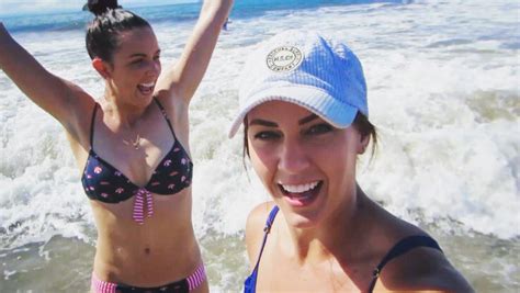 7 Hot Sexy Kristen Mckenzie Bikini Pics