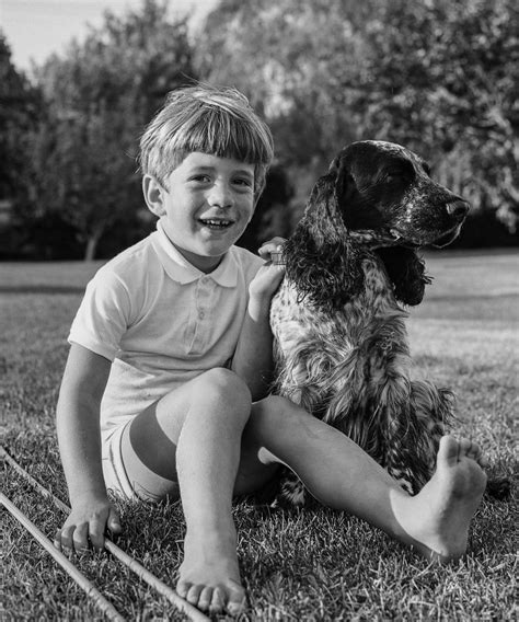 John F Kennedy Jr à Hyannis Port En 1964 John Kennedy Jr Kennedy Jr Jfk Jr