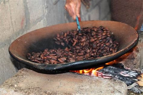 La Bebida Pozol De Cacao En Su Presencia En El Carnaval Zoque De San