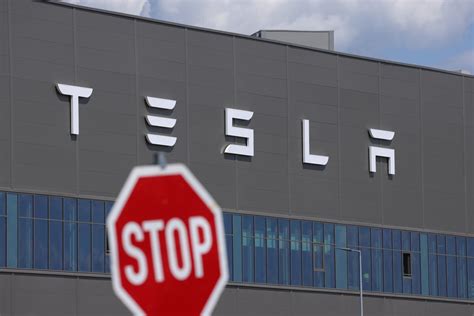 S P Gains And Losses Today Tesla Stock Drops As Deliveries Miss