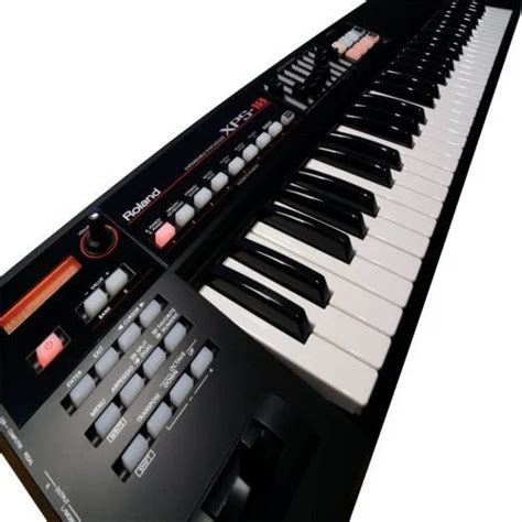 Roland Xps 10 at Rs 52000 | Electronic Keyboard in Ujjain | ID: 2853073351088