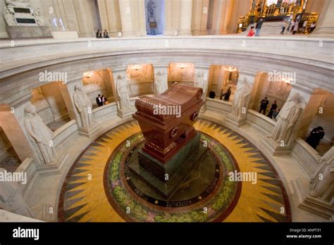 Les Invalides Interior