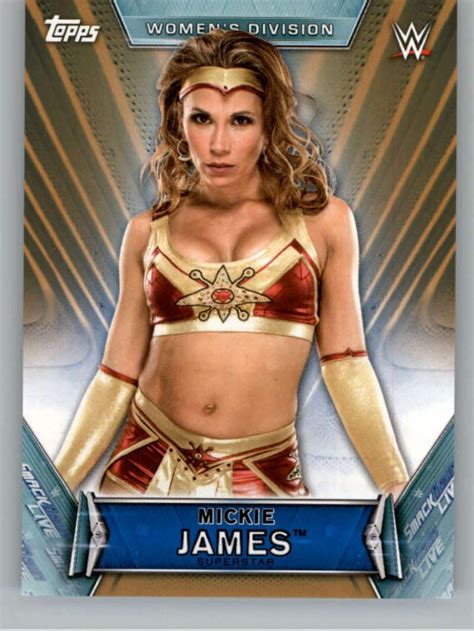 Amazon Topps Wwe Women S Division Bronze Wrestling Mickie