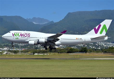 Ec Mqk Wamos Air Boeing H Photo By Payet Mickael Id