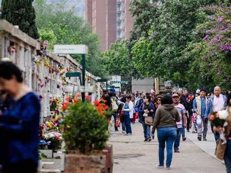 Gobierno Anunci El Cierre De Cementerios El De Octubre Y De