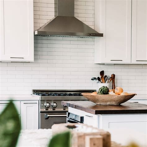 How To Choose Under Cabinet Range Hood: Expert Tips - Consumer mind