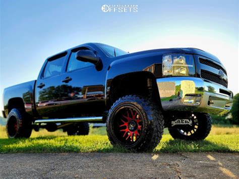 Rough Country Suspension Lifts For Chevrolet Silverado