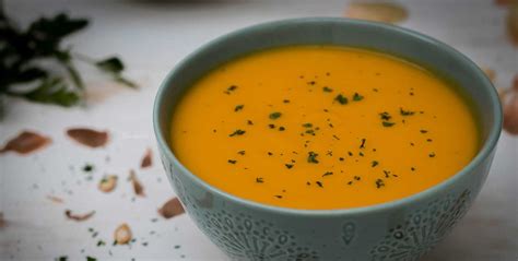 An Mate A Preparar Una Nutritiva Sopa De Calabaza Y Papa Con Esta