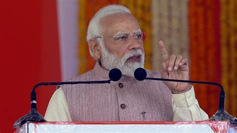 Narendra Modi Bjp Hopes To Achieve Narendra Modis Kerala Goal Left