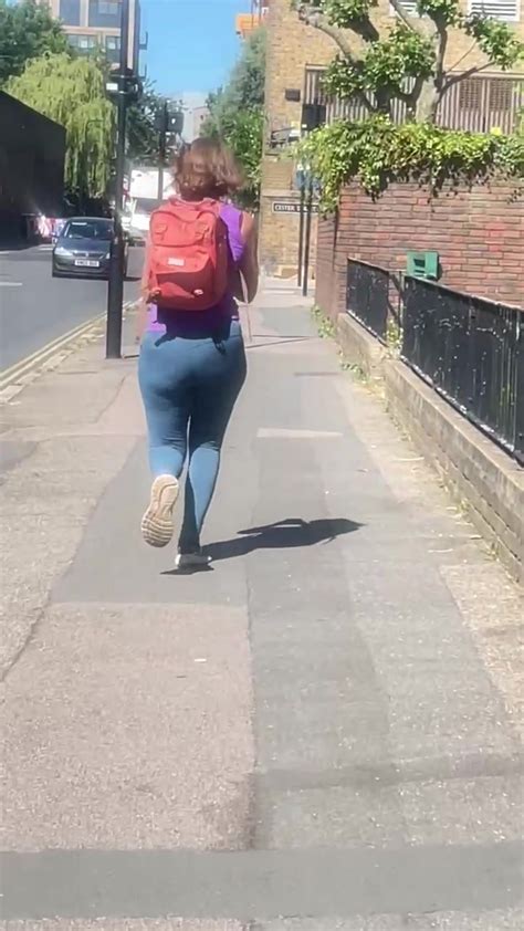 Milf Running In Yoga Pants Video ThisVid