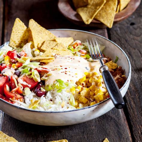 Dieticians Recommend Healthy Chipotle Bowls And Meals