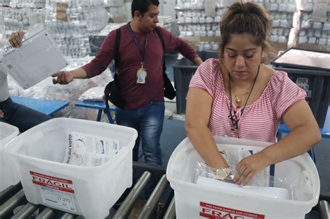 Inicia La Entrega De Las Cajas Electorales A Las Juntas Electorales