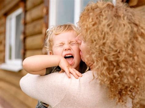 Cómo acompañar las rabietas desde el respeto Sonríe Mamá