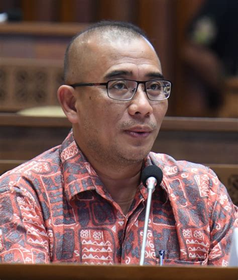 Ketua Komisi Pemilihan Umum Hasyim Asyari Kompaspedia