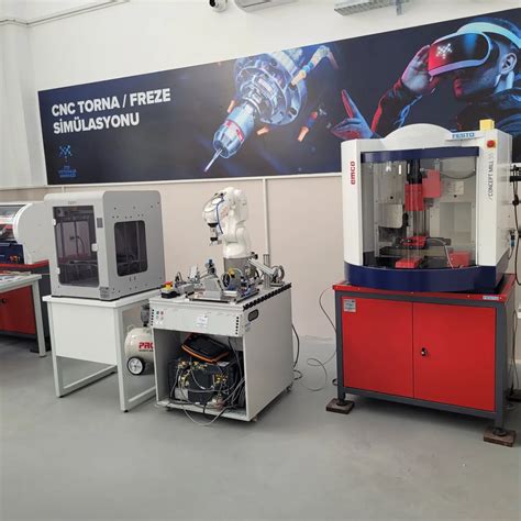 MAKİNE 2 SINIF ÖĞRENCİLERİMİZ İÇİN ITO TOSB DE UYGULAMALI CNC FREZE