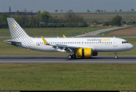 Ec Ncs Vueling Airbus A N Photo By Hugo Schwarzer Id