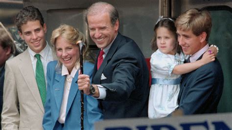 Los Biden Las Tragedias Y Superaciones De La Familia Que Llega A La