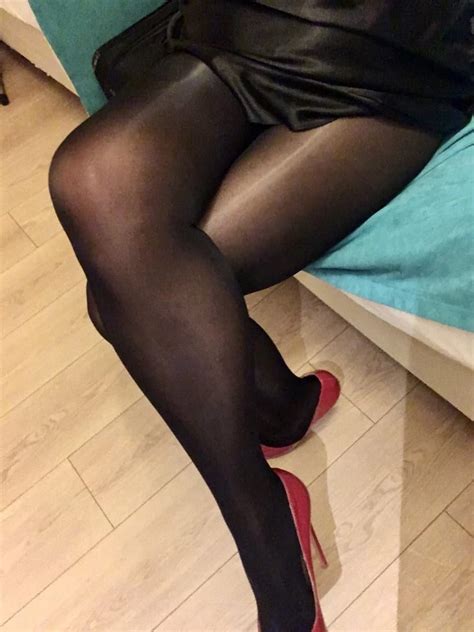 Shiny Black Tights Red Heels 26 Nude Pics XHamster