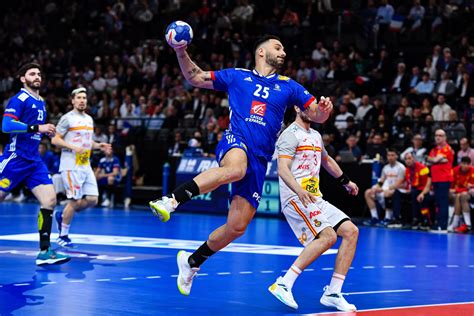 EdF M Les Bleus font le show face à l Espagne HandNews