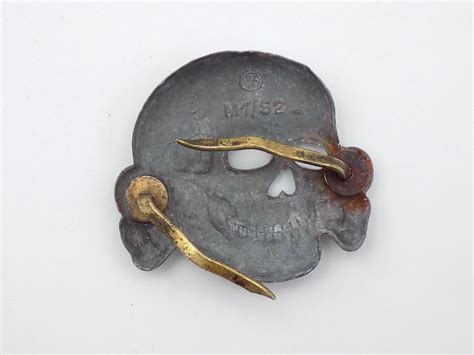 German Ss Totenkopf Skull Zinc Visor Cap Badge Rzm M152 Deschler