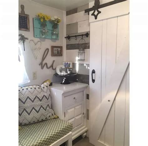 10 Gorgeous Farmhouse Style Rv Makeovers Artofit