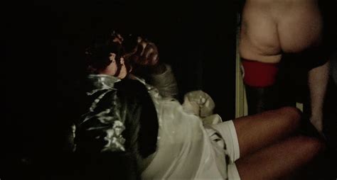 Salón Kitty nude pics página