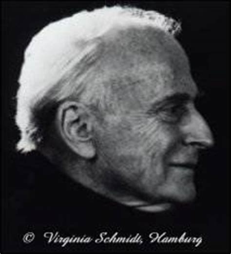 Yehudi Menuhin (Conductor, Violin) - Short Biography