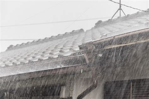 秋雨前線とは？気になる時期や特徴を詳しく解説！ 【防災士ママブログ】ピオまめ｜防災グッズやリュック中身は？災害防災対策等、大切な家族を守る