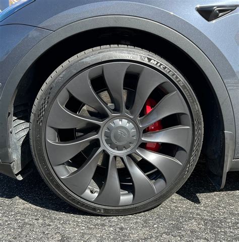 Model Y Performance 21 Tires Larger More Comfortable Fitment