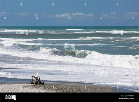 Hokitika West Coast New Zealand Powerful Waves From The Tasman Sea