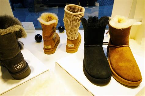 Ugg Boot Size Chart: How To Fit Ugg Boots? - The Shoe Box NYC