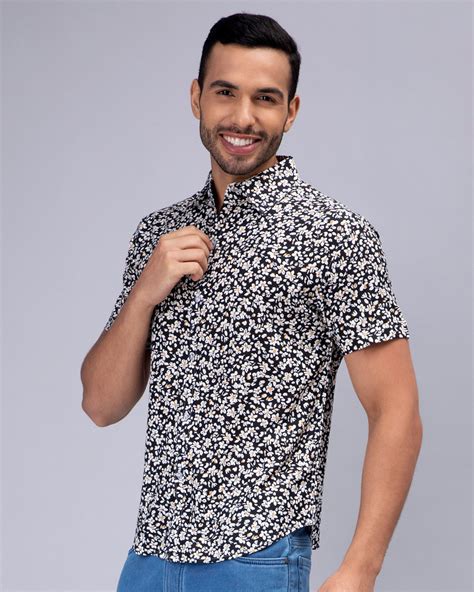 Buy Men S Black Floral Printed Slim Fit Shirt Online At Bewakoof