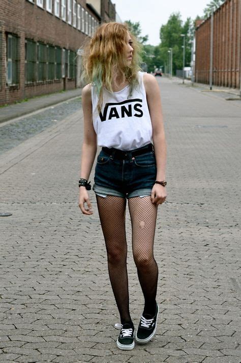 Shorts Tights Vans My Style Grunge Outfits Fashion Vans Outfit