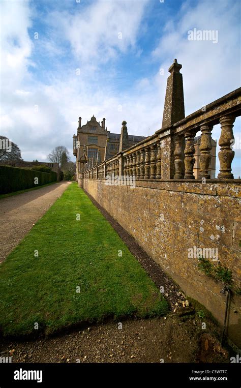 Montacute House Somerset Uk National Trust Gardens Stock Photo Alamy