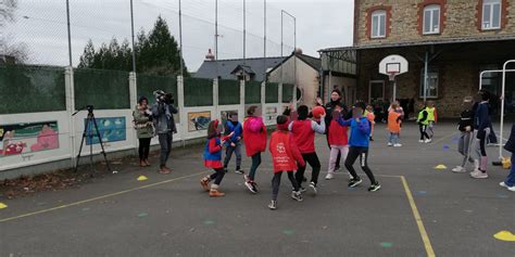 Le Projet Sport Sant Valoris Ecole Sainte Anne Bain De Bretagne