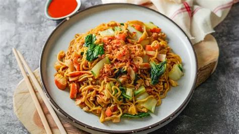 10 Resep Mie Nyemek Pedas Dari Bahan Mie Instan Praktis Dan Nikmat