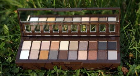 Palette Nude On Nude De NYX Dupe De La Naked Juste Sublime